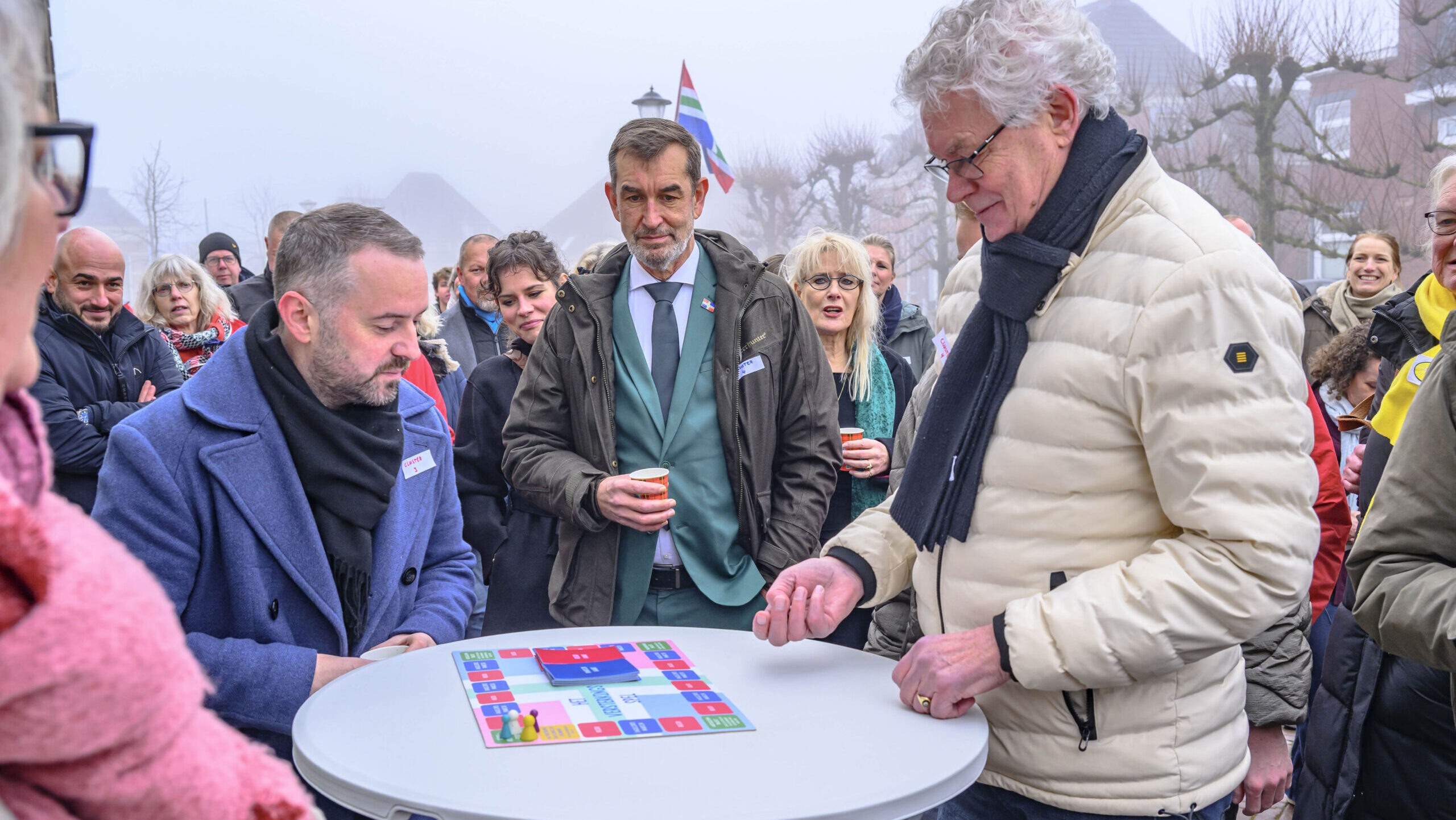 Staatssecretaris en NCG-directeur aanwezig bij bewonersactie Schipsloot Loppersum