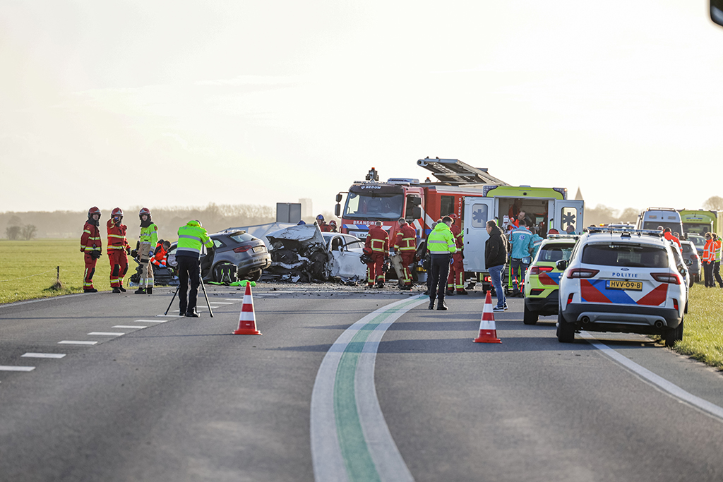 Vijf gewonden door aanrijding op N46