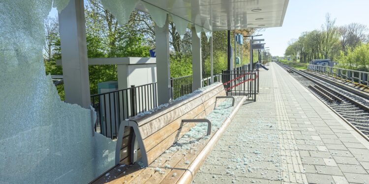 Ravage aangericht op Station-West in Delfzijl