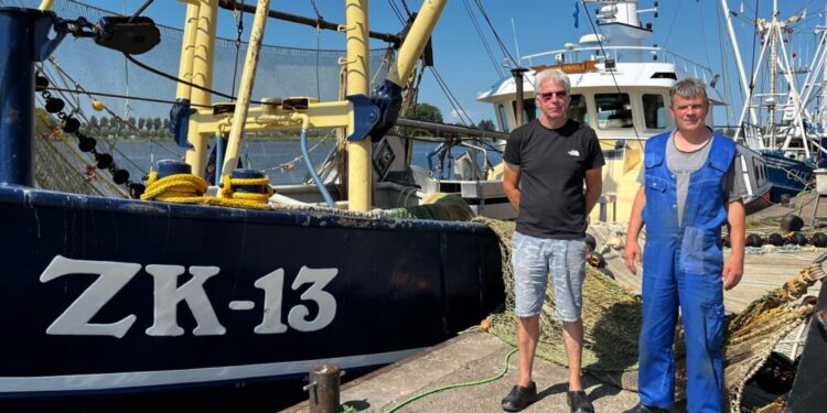Zoutkamper vissers vrezen voortbestaan door nieuwe beheerplannen Noordzeekust: ”Dan kun je net zo goed stoppen”