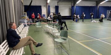 COA wil AZC Uithuizen tóch langer open houden, gemeente zegt nee