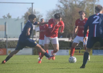 Overzicht amateurvoetbal: DVC Appingedam verliest topper bij Wildervank