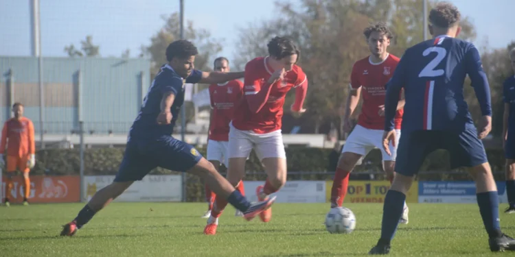 Overzicht amateurvoetbal: DVC Appingedam verliest topper bij Wildervank